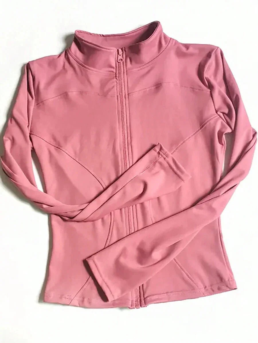 Jaqueta fitness feminina rosa com zíper frontal, manga longa, fundo branco fosco