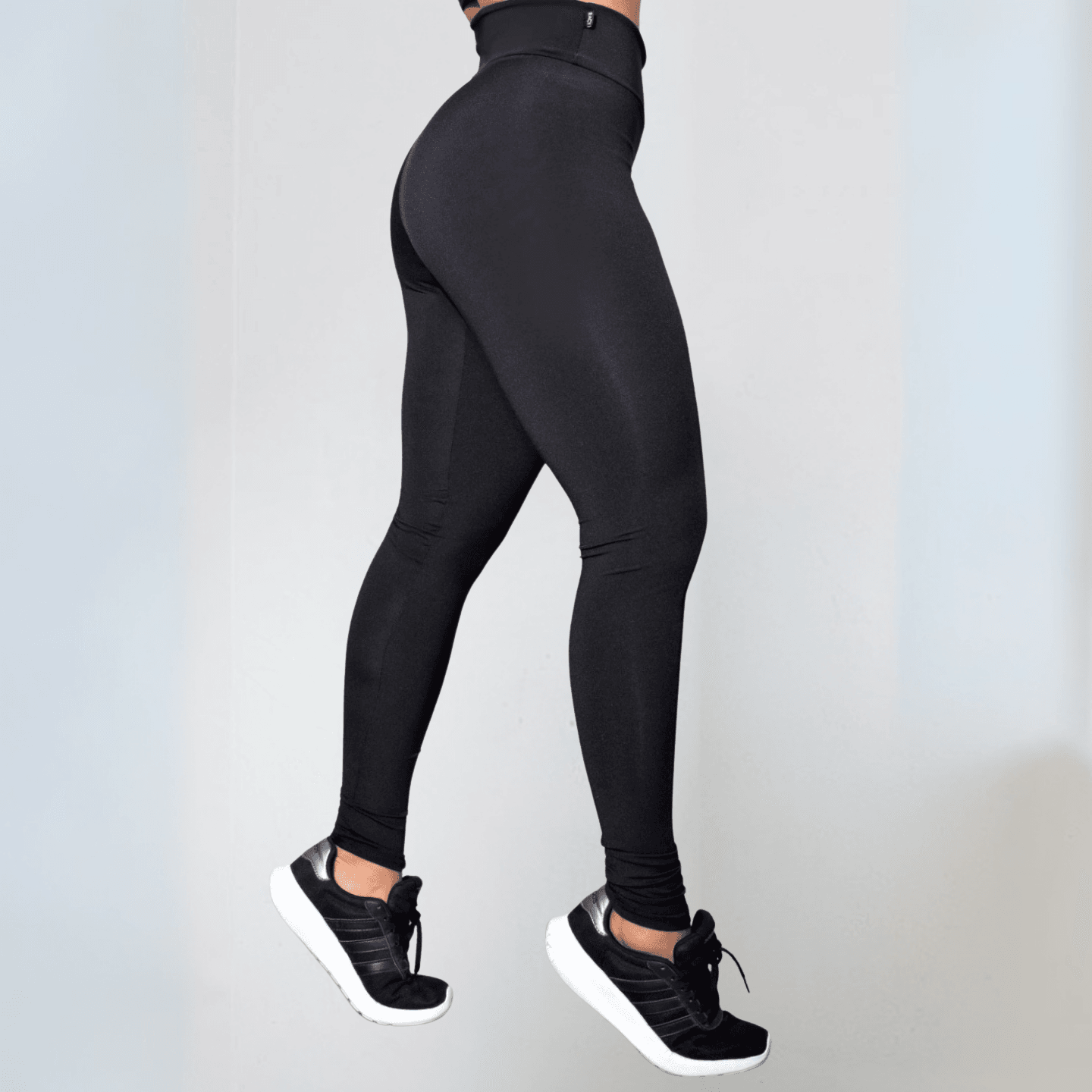 Calça Lisa Preta Legging REF: LC18 Fitness Academia Treino - ATIVA WEAR