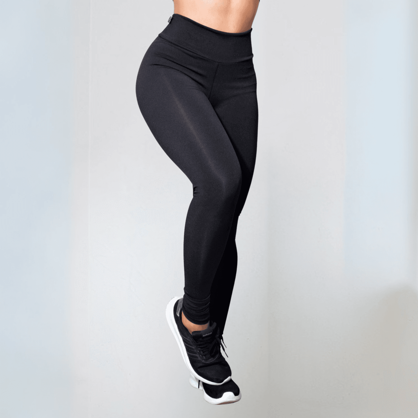 Calça Lisa Preta Legging REF: LC18 Fitness Academia Treino - ATIVA WEAR